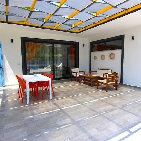 Serenes Villa